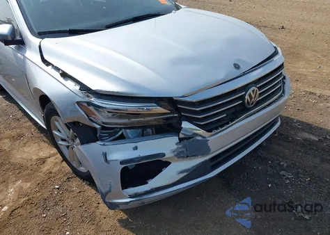 2020 Volkswagen Passat 2.0T Se z USA, uszkodzony, nr VIN 1VWWA7A32LC012403